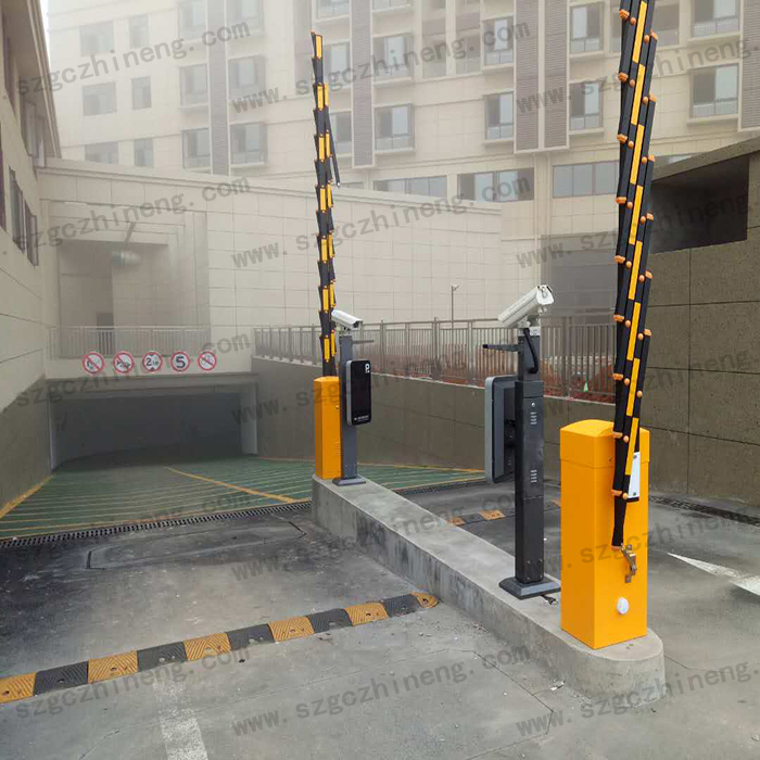 浙江省蘭溪市創(chuàng)業(yè)大道彩虹城小區(qū)車(chē)牌識(shí)別